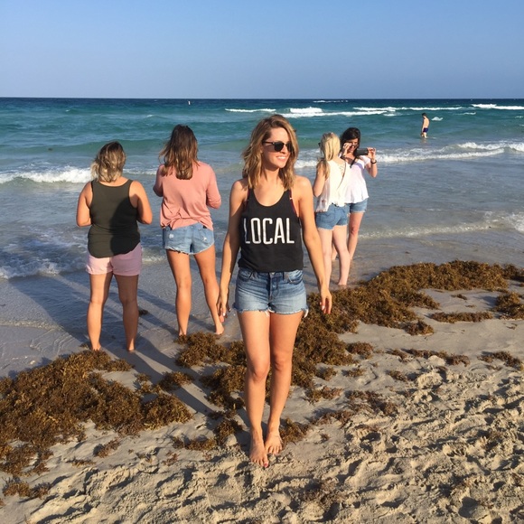 Meet your Posher, Cecilia - Picture 4 of 4